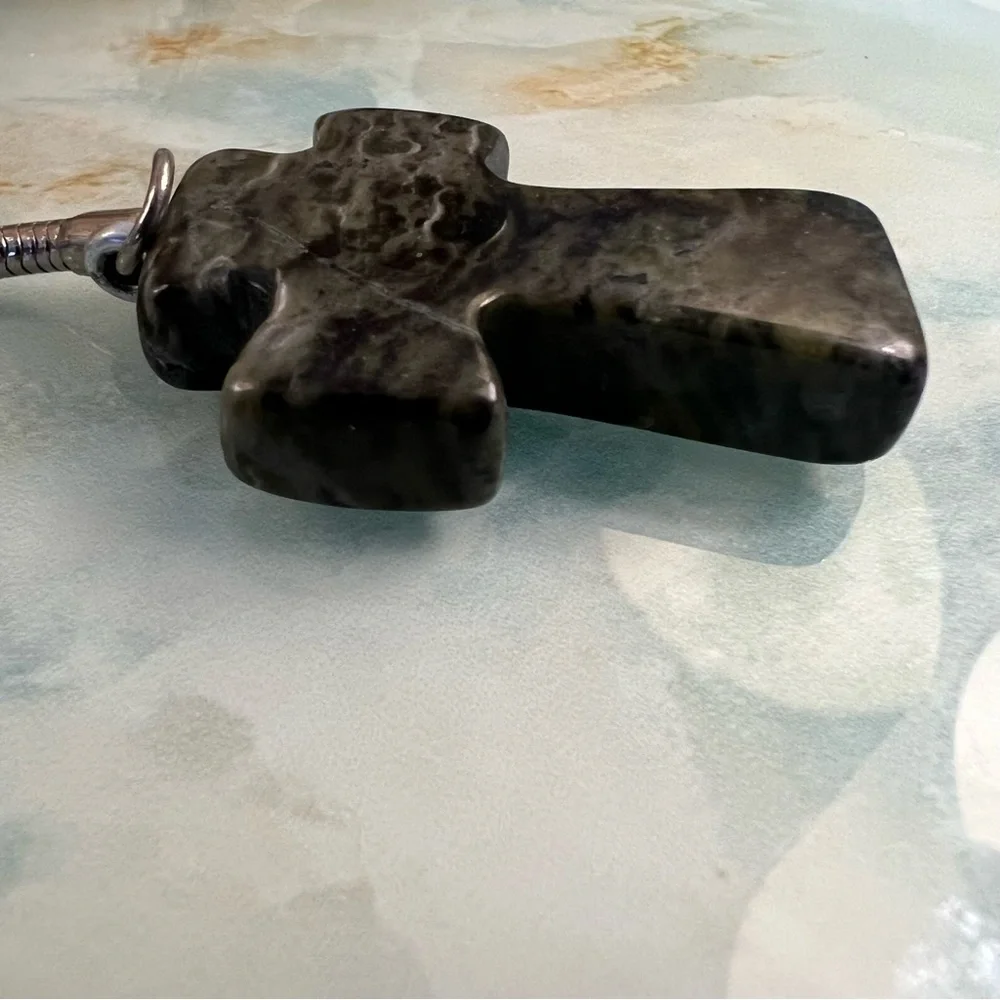 GERARD Hand Carved Connemara Marble Cross Key Fob NWT